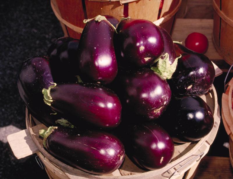 Photo d'aubergines, crues.