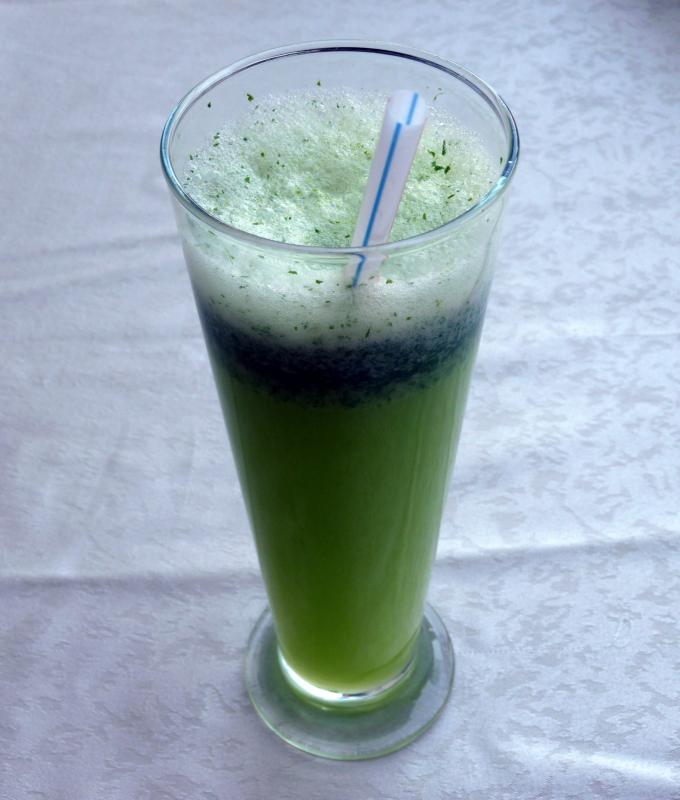 Boisson rafraîchissante sans alcool (aliment moyen).
