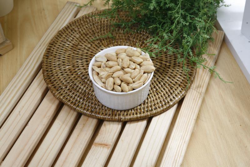 Photo de cacahuètes, grillées, salées.