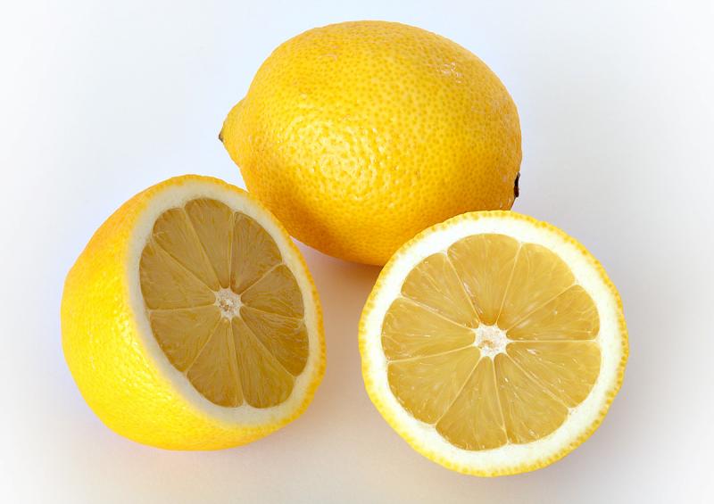 Citrons, pulpes, crus.