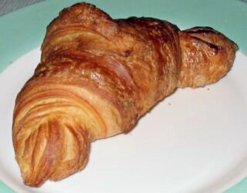 Croissant, sans précision.