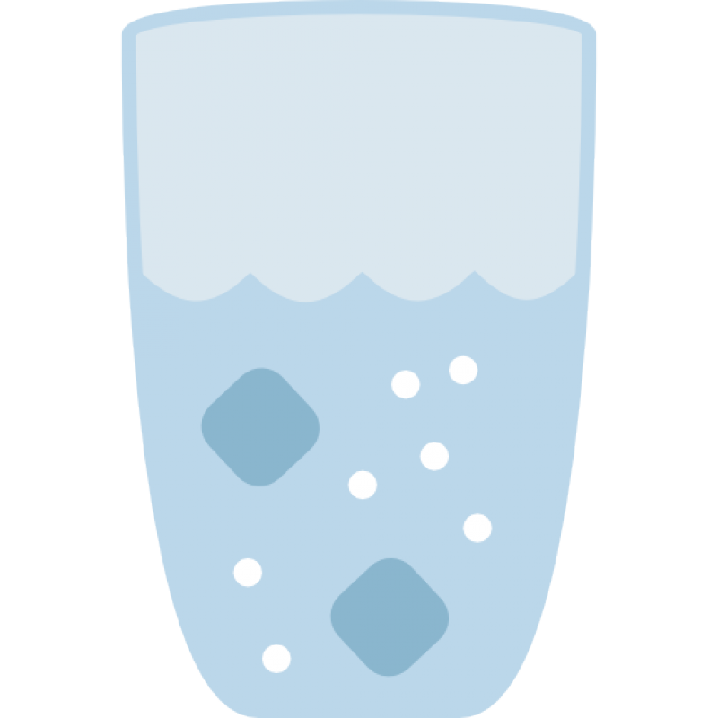 Une verre rempli d'eau minérale gazeuze