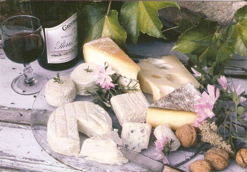 Photo de différents fromages (aliment moyen)