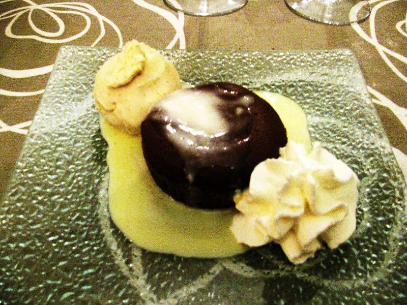 Gâteau moelleux au chocolat, préemballé,