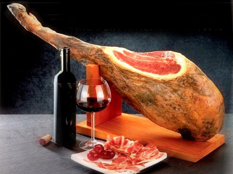 Jambon à l'os braisé.
