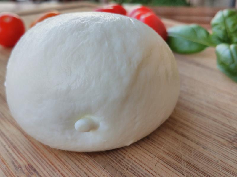 Photo de mozzarella au lait de vache.