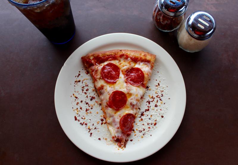 Pâte à pizza cuite.