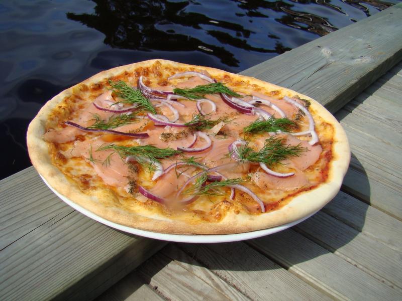 Pizza au saumon.