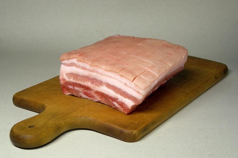 Poitrine de porc demi-sel.