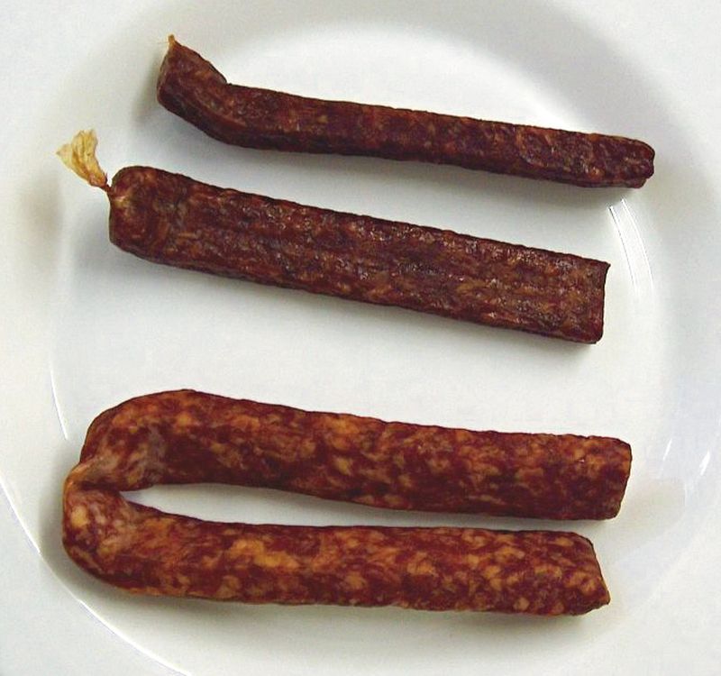 Photo de saucisses alsaciennes fumées ou gendarmes