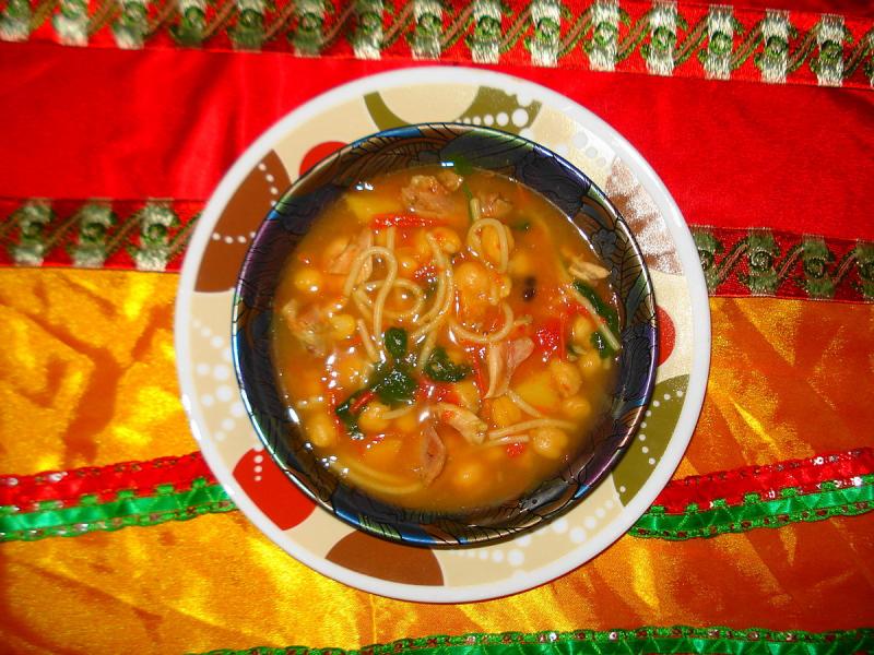 Soupe marocaine, déshydratée reconstituée.