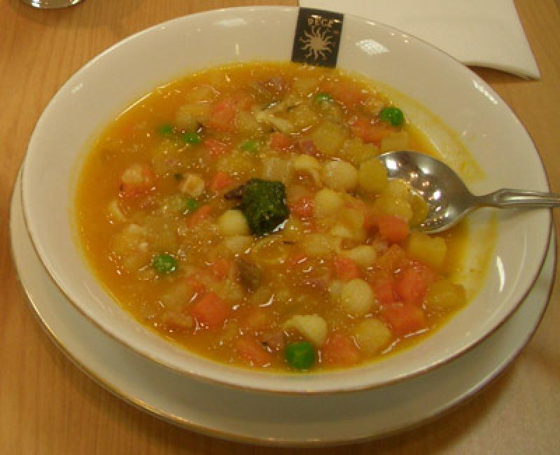 Soupe minestrone, déshydratée reconstituée.