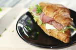  image de l'aliment Croissant au jambon