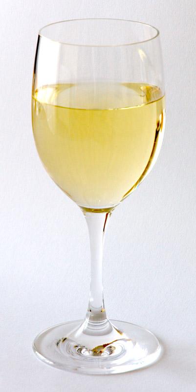 Vin blanc sec 11°.
