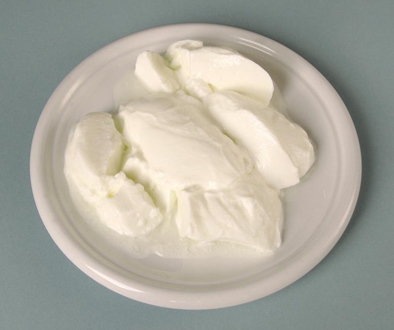 Photo d'un yaourt, lait fermenté ou spécialité laitière, nature, sucré