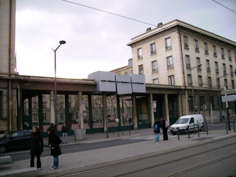 Il fait partie du Centre Berthelot avec lequel il ne faut pas le confondre.