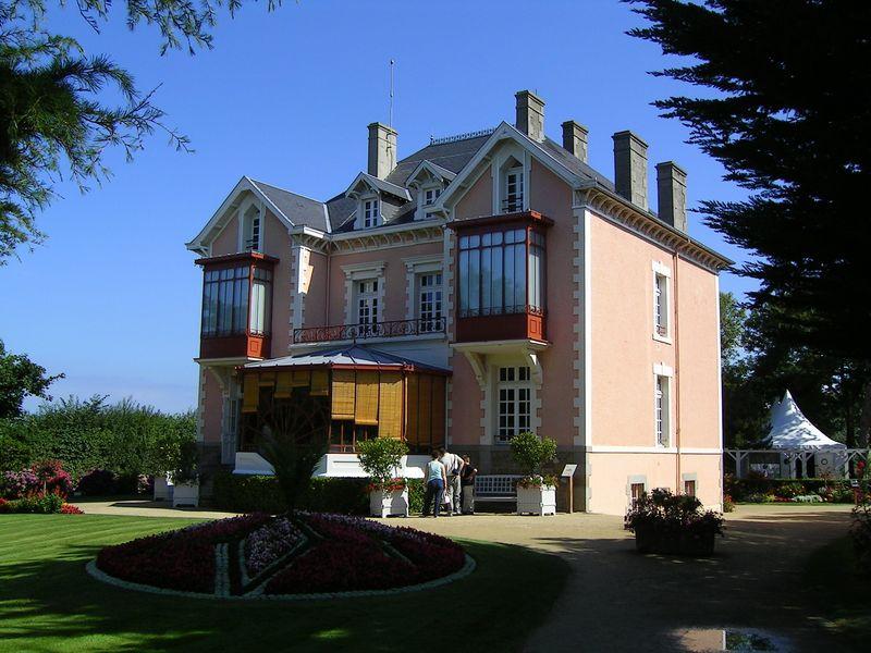 Musée Christian Dior.