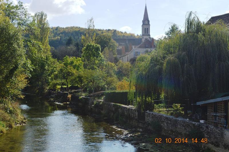 La Seine à Aisey-sur-Seine, dans le département de la Côte-d'Or.