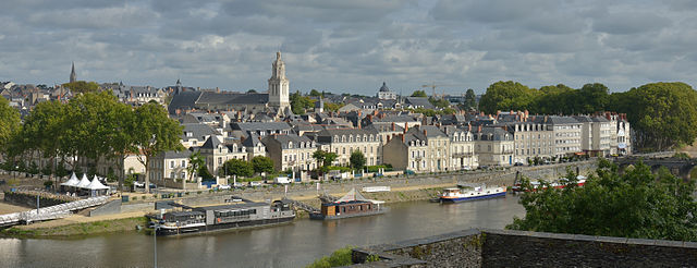 Vue d'Angers et de la rivière Maine