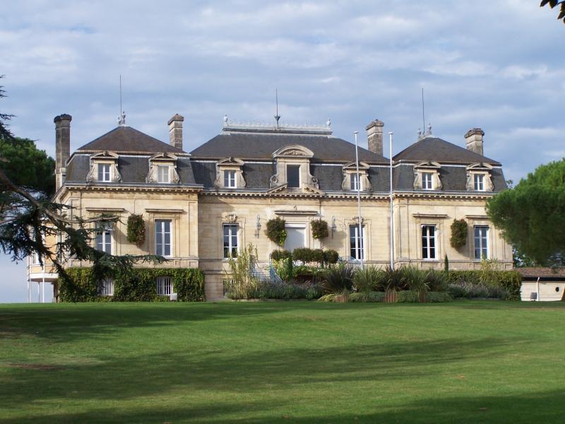Photo de la mairie d'Artigues-près-Bordeaux, en région Nouvelle-Aquitaine.