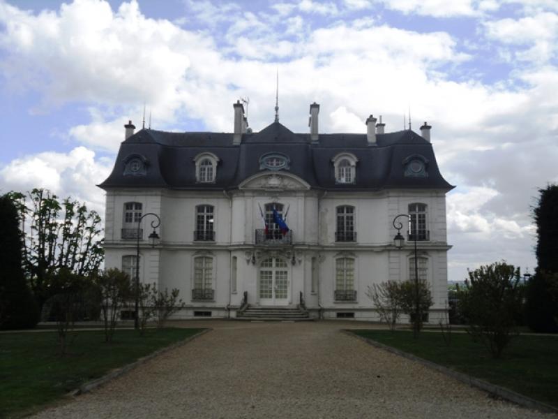 Hôtel-de-Ville d'Athis-Mons .