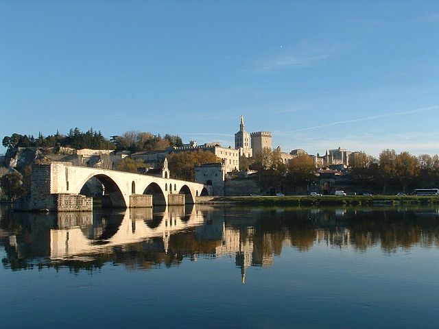 Pont d'Avignon, rocher des Doms, palais des papes