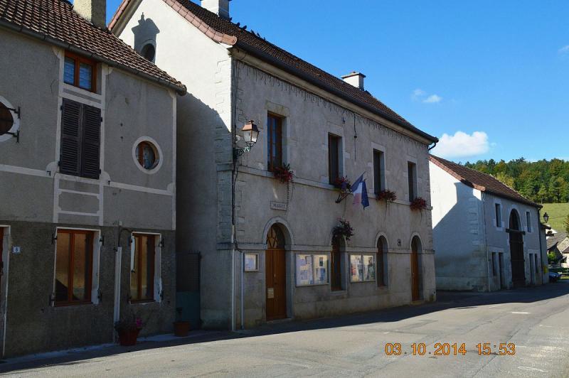 L'Hôtel de ville de la commune d'Avot, dans la commune de la Côte-d'Or.