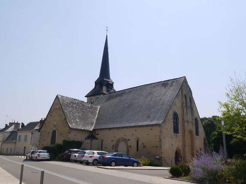 Église St-Saturnin d'Azé, dans le département de la Mayenne.