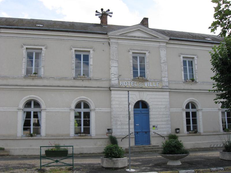 La mairie de Beaumont-du-Gâtinais. (département de la Seine-et-Marne, région Île-de-France).