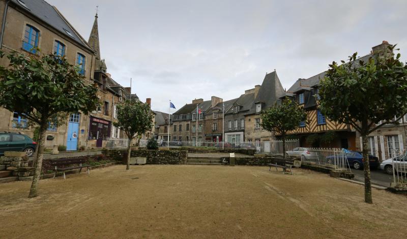 Place de Bécherel, dans le département d'Ille-et-Vilaine.