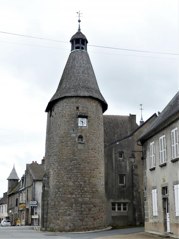La tour de l'Horloge et la Grande rue.