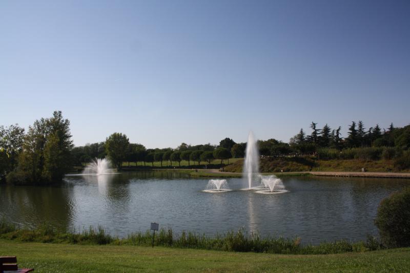 Photo du lac du Ritouret, à Blagnac, en région Occitanie.