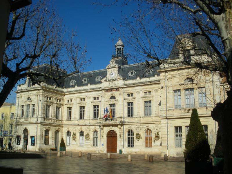 Hôtel de ville de Bollène.