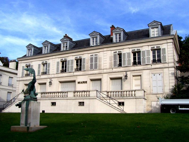 Mairie de Bougival.