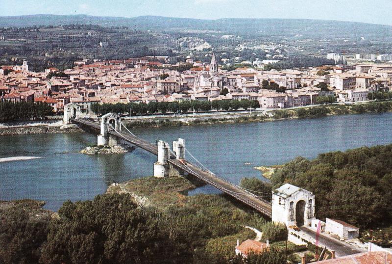 L' ancien pont de Bourg-Saint-Andéol.