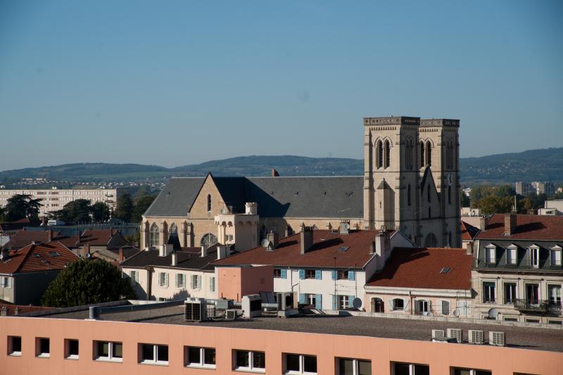 Photo de l'église de Bourgoin-Jallieu, en région Auvergne-Rhône-Alpes.