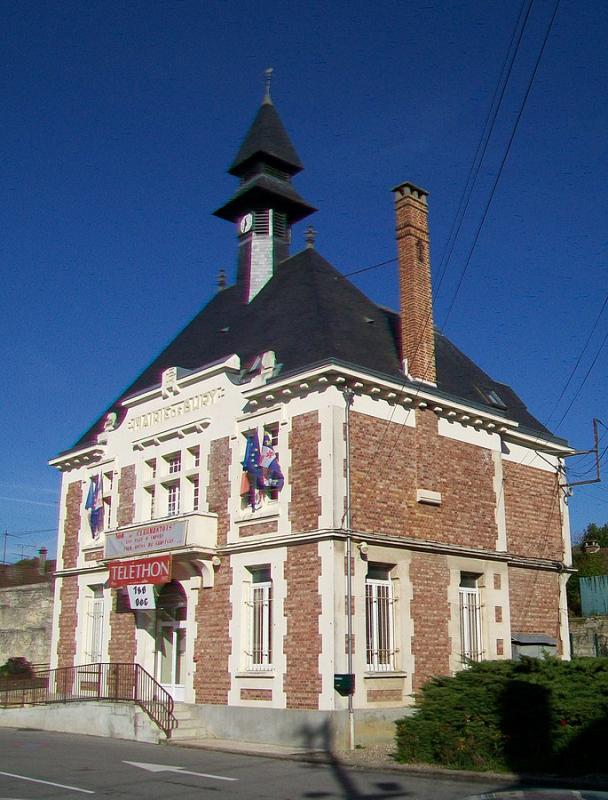 La mairie de Bury, dans le département de l'Oise.