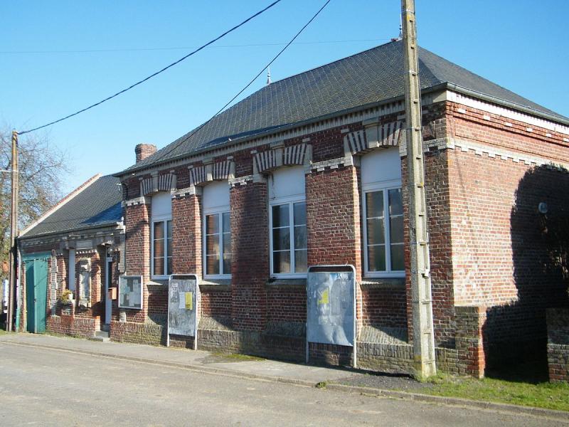 Mairie de Bus-la-Mésière, dans le département de la Somme.