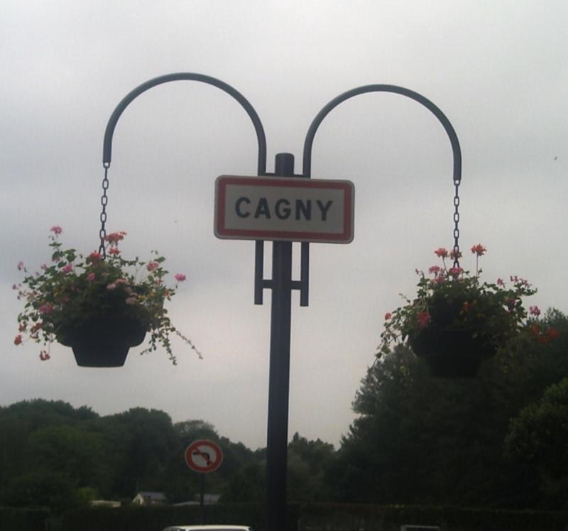 Photo de l'entrée de l'agglomération de Cagny, en région Hauts-de-France. 