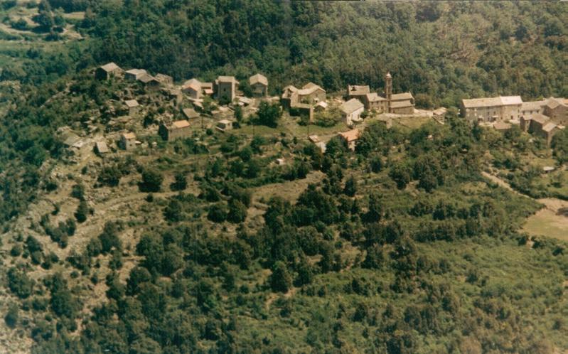 Carticasi, vue de San Cervone.
