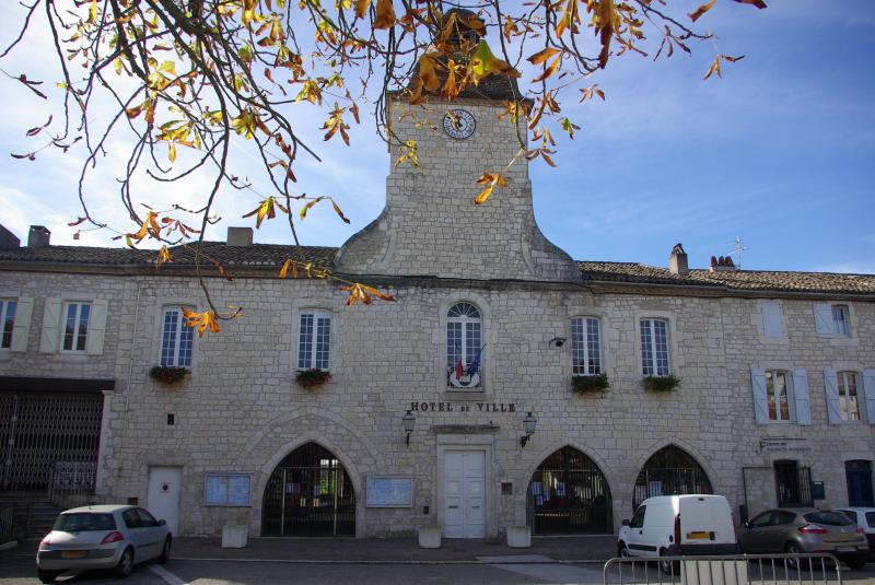 L'hôtel de ville de Castelnau Montratier-Sainte Alauzie, dans le département du Lot, en région Occitanie