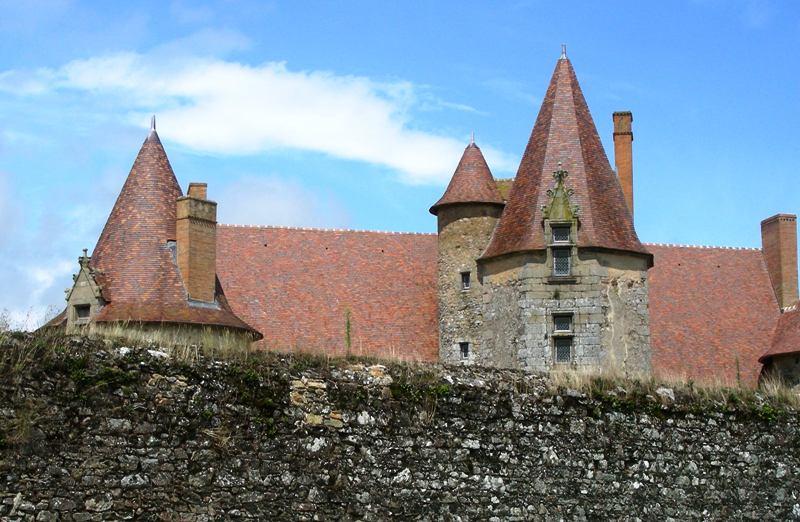 Château de La Chapelle-Bertrand.