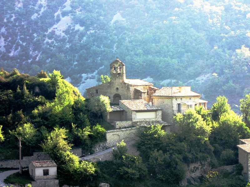 Vue générale de Chaudebonne, dans le département de la Drôme en région Auvergne-Rhône-Alpes, France.