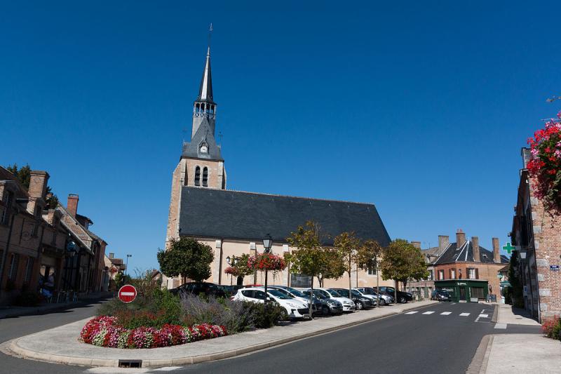 Chaumont-sur-Tharonne.