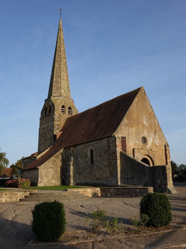 L'église Saint-Martin, à Chavenon, dans le département de l'Allier.