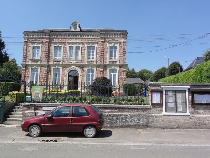  La mairie de Chevresis-Monceau.