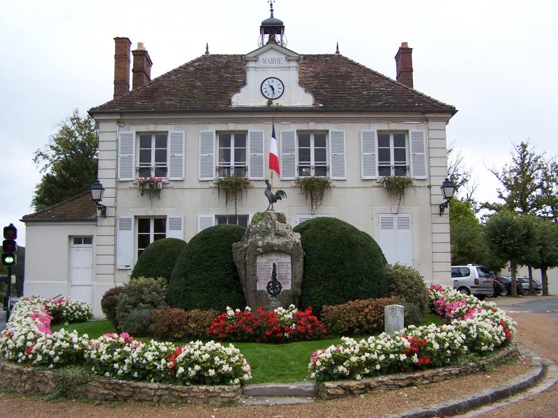 Mairie de Clairefontaine-en-Yvelines.