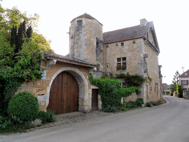 La maison des Goix à Coutarnoux, dans le département de l'Yonne.