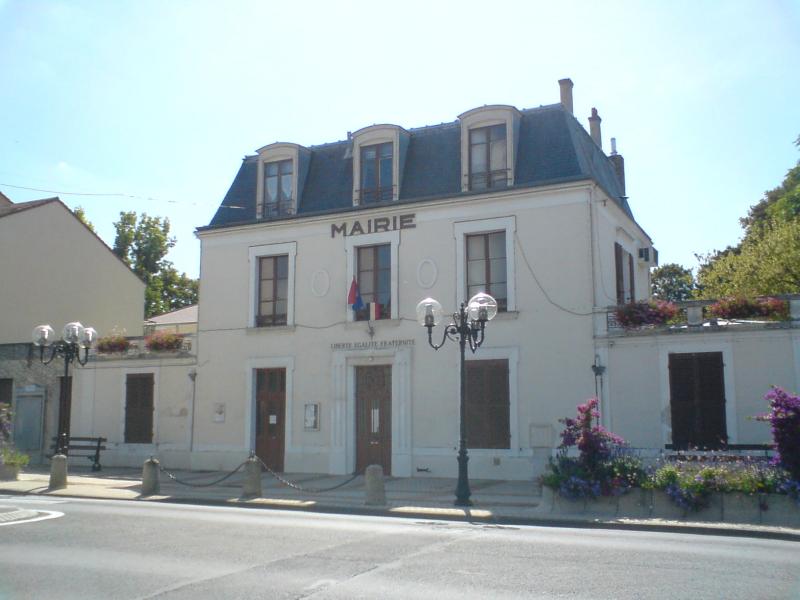 L’hôtel de ville de Crosne.