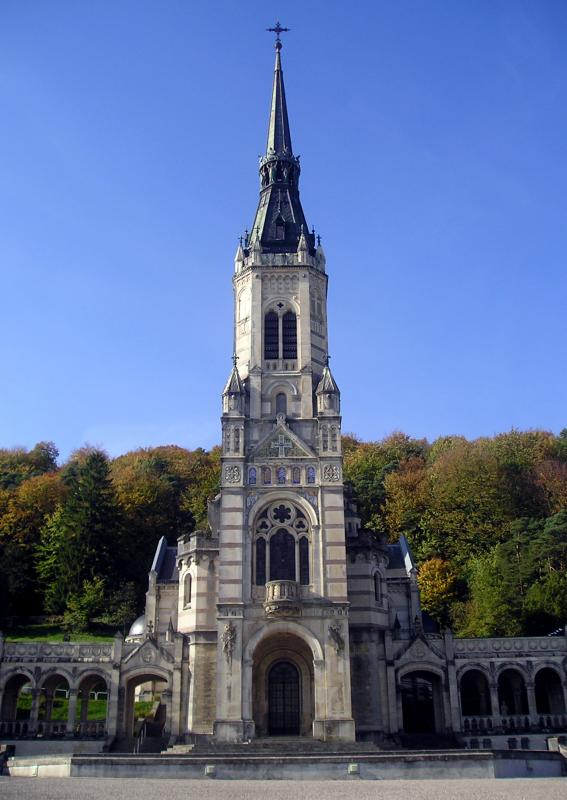 Basilique du Bois Chênu. à Domrémy-la-Pucelle, dans le département des Vosges.
